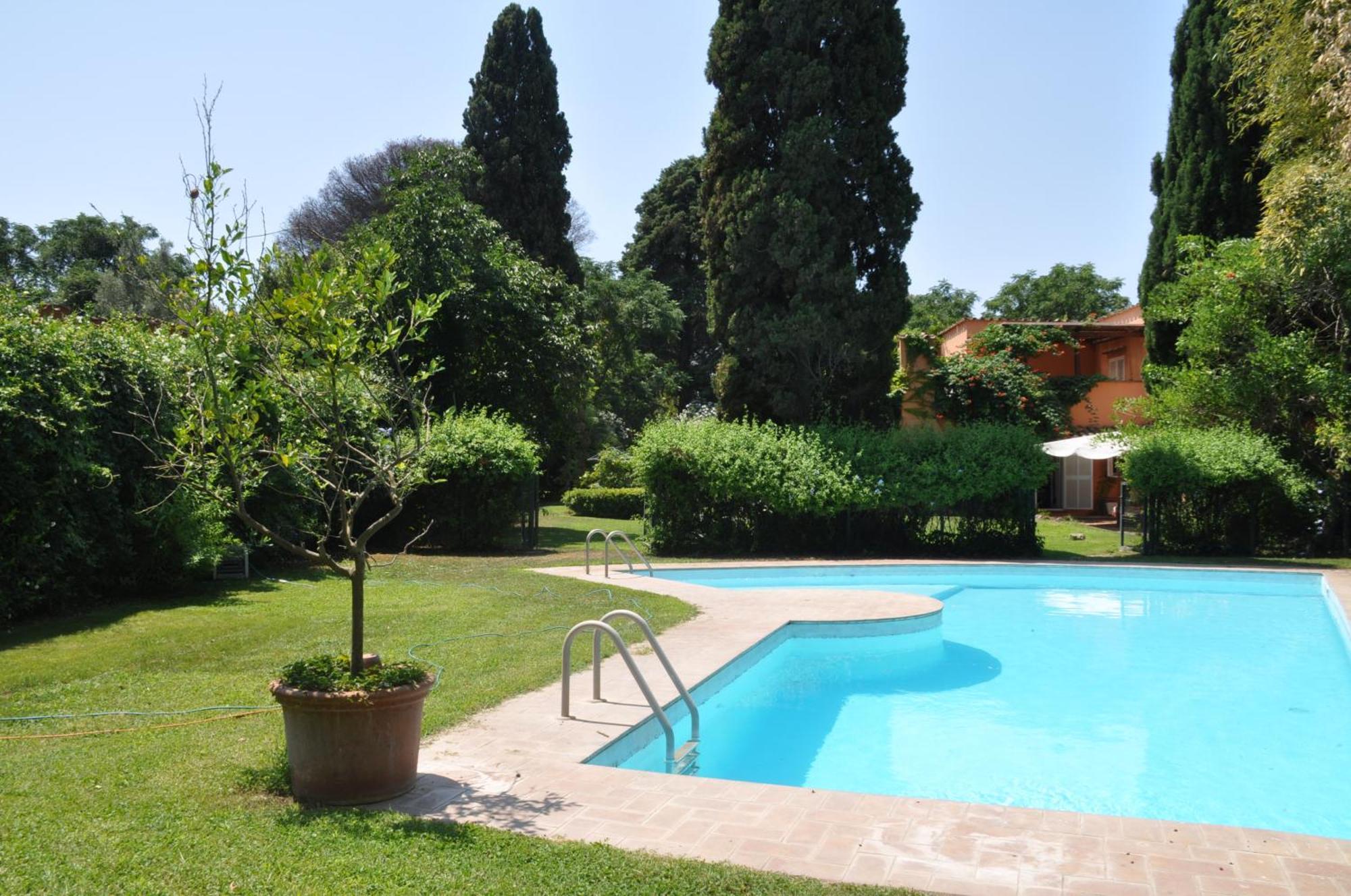 Luxury - Appia Antica *